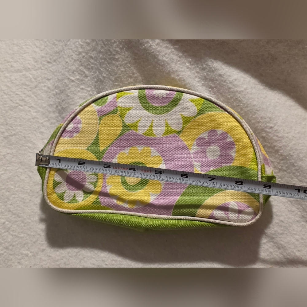 Floral Patterned Cosmetic Bag NWOT - Picture 3 of 4